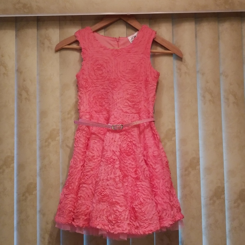 Girls dress